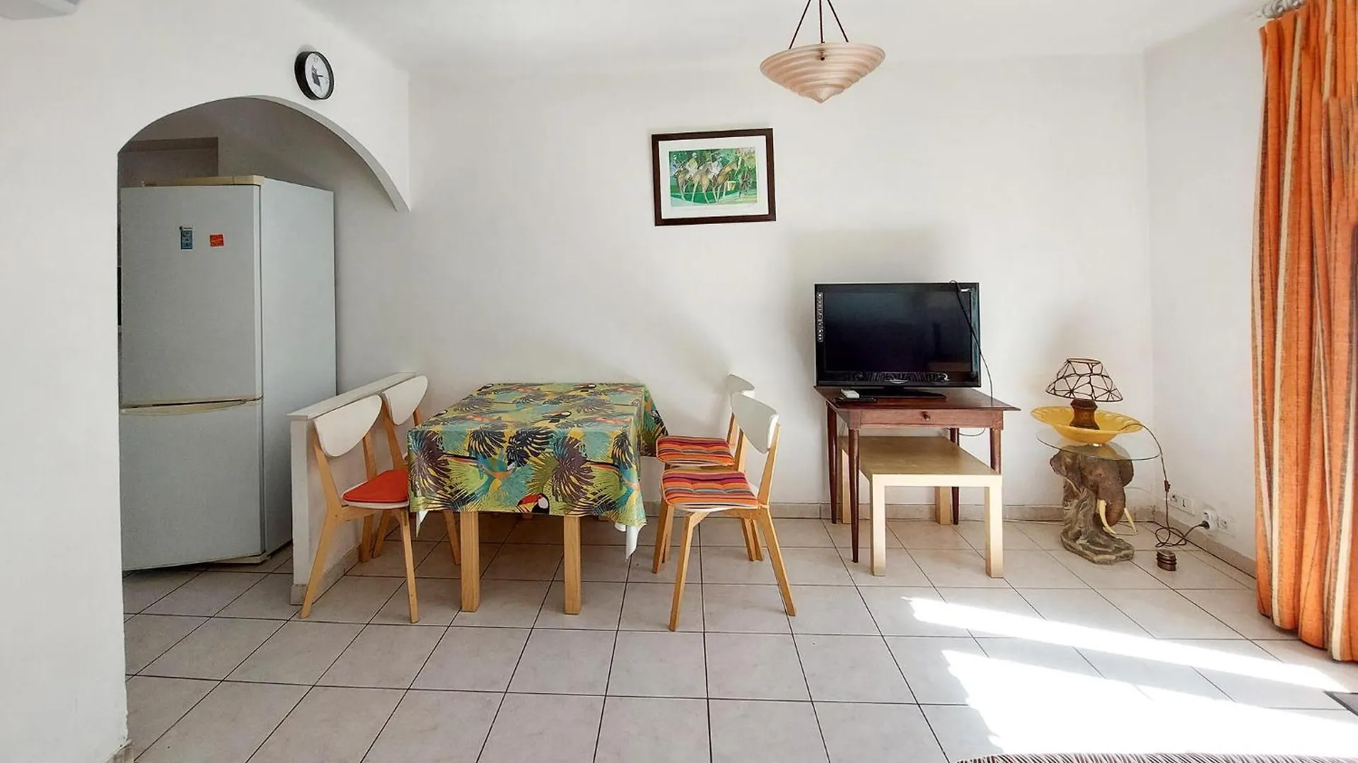 1 Bedroom Nice Apartment In Sanary-Sur-Mer 0*,  France